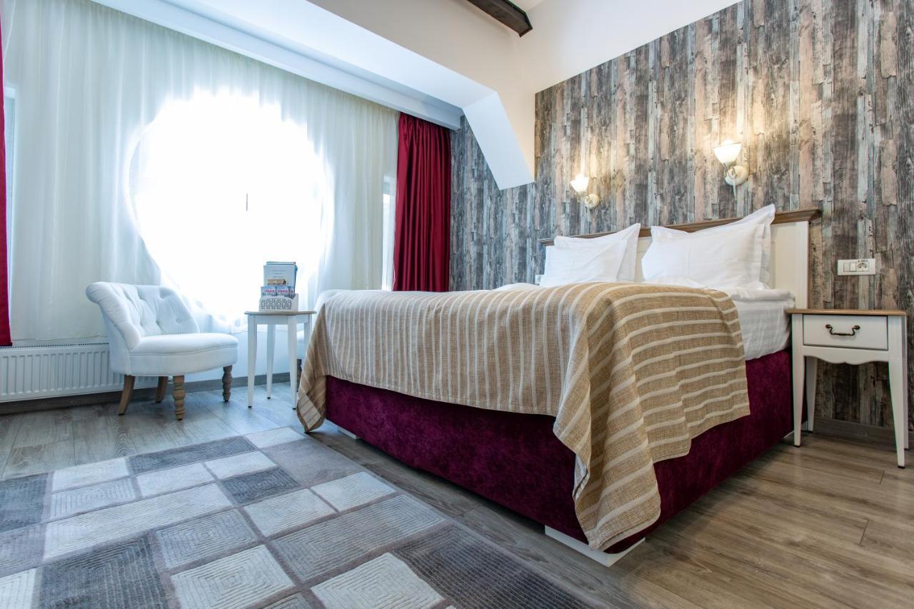 Pensiunea Carmen'S Mansion B Синая Экстерьер фото